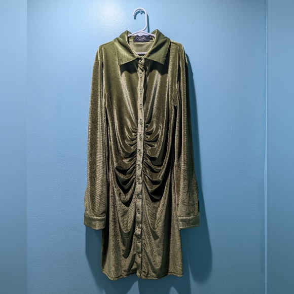 Cider Green Velvet Mini Dress - Picture 2 of 8